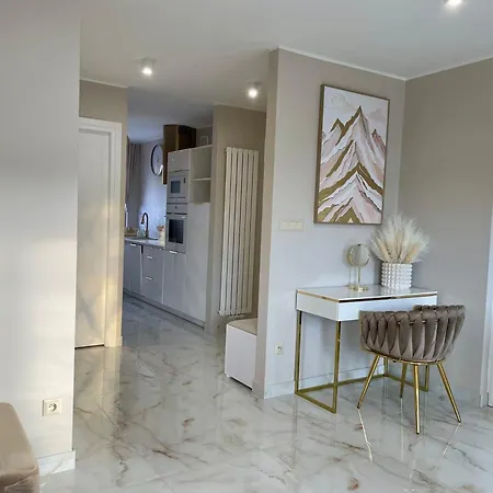 Royal アパート *